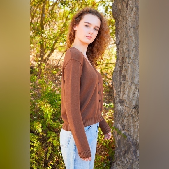 Brandy Melville John Galt Brown Button Front Cardigan, One Size - Picture 3 of 9